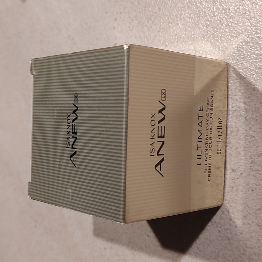Isa Knox AnewvLXUltimateRejuvenating DayCream50ml 1.7 oz.NewOld Inventory